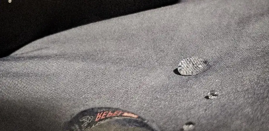 Pranie kurtki: Puch, membrana, skóra jak nie zniszczyć?