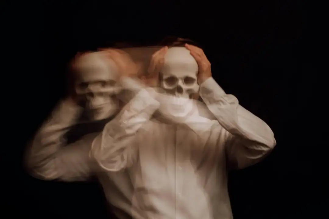 Czym jest śmierć? Zrozumienie medycznych i kulturowych aspektów