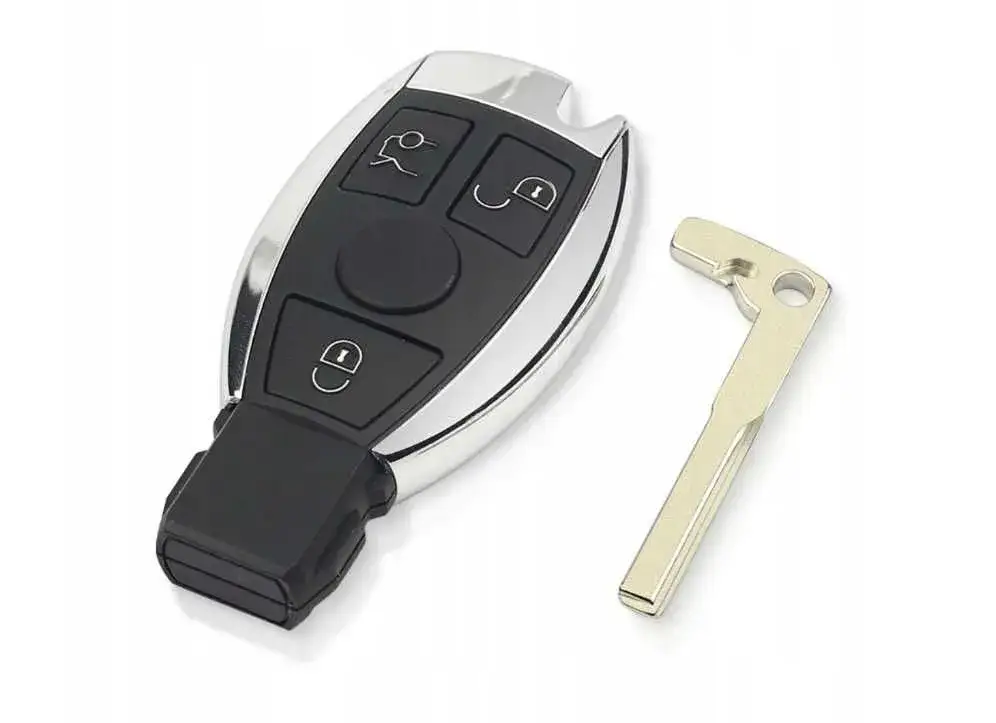 Ile kosztuje dorobienie kluczyka do mercedesa? Poznaj ceny i modele