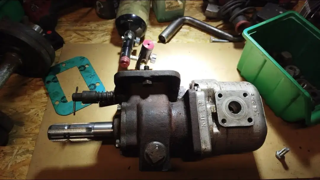 Jak zrobić WOM w ciągniku sam i uniknąć najczęstszych błędów