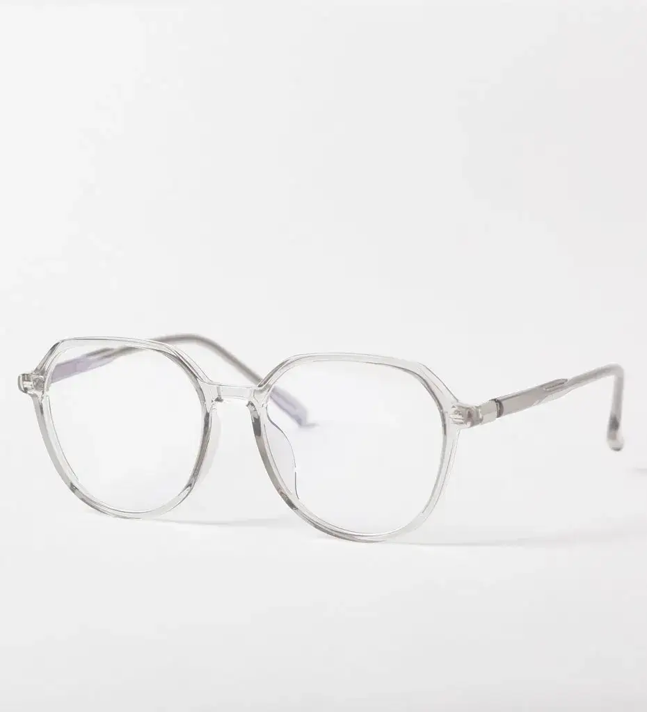 Soczewki czy okulary co tańsze? Porównanie kosztów i oszczędności