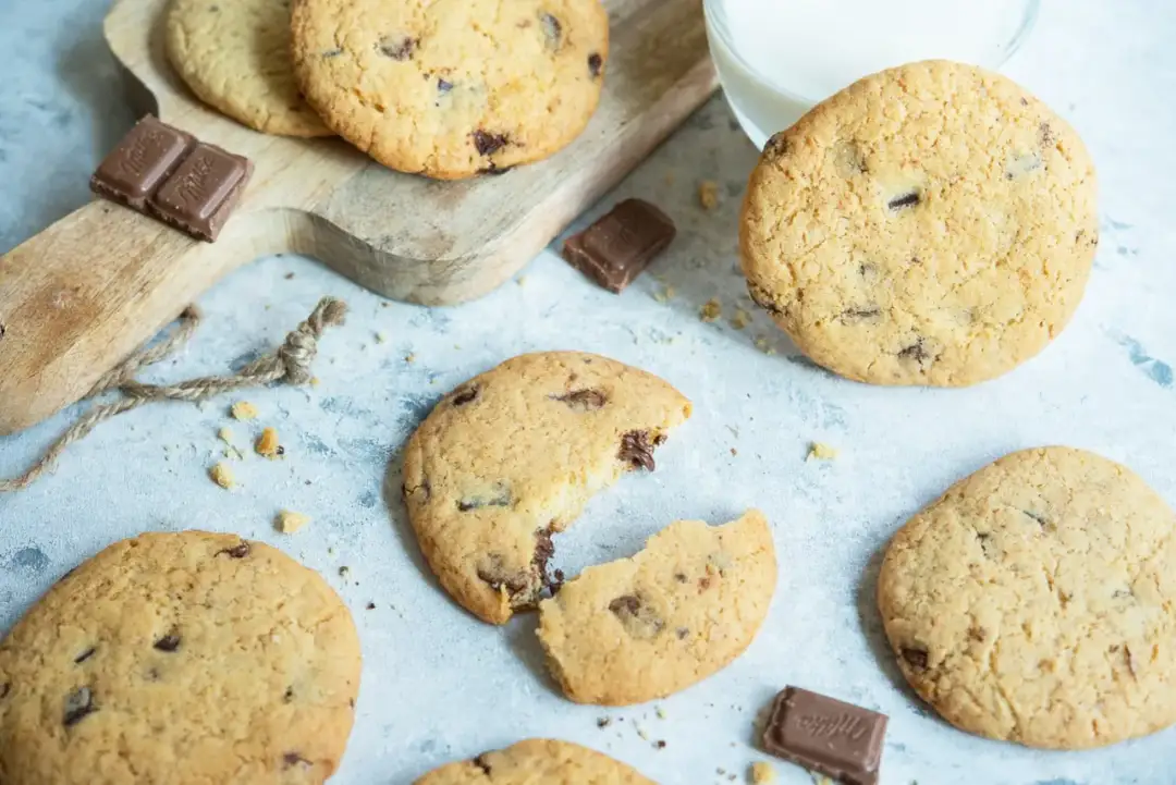 Jak zrobić ciastka z czekoladą - prosty przepis na pyszne smakołyki