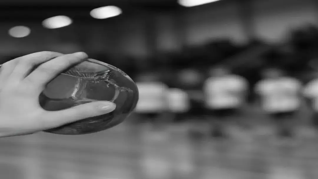 Ile kroków można zrobić w piłce ręcznej? Zasady, które musisz znać