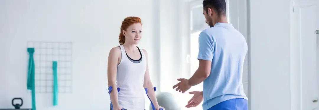 Czym jest rehabilitacja ambulatoryjna i jak może poprawić Twoje życie?