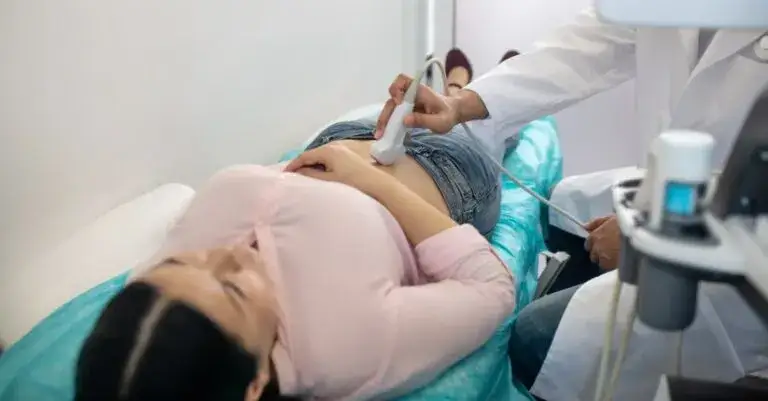 Co ile do ginekologa? Jak często dbać o swoje zdrowie intymne?