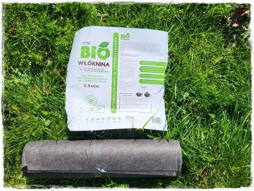 Jak skutecznie zwalczać chwasty z rozłogami i chronić glebę