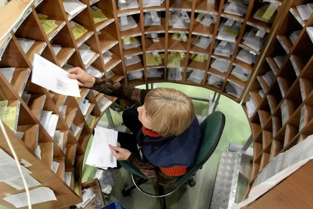 Adresowanie kopert Poczta Polska: 5 stref, zero pomyłek!