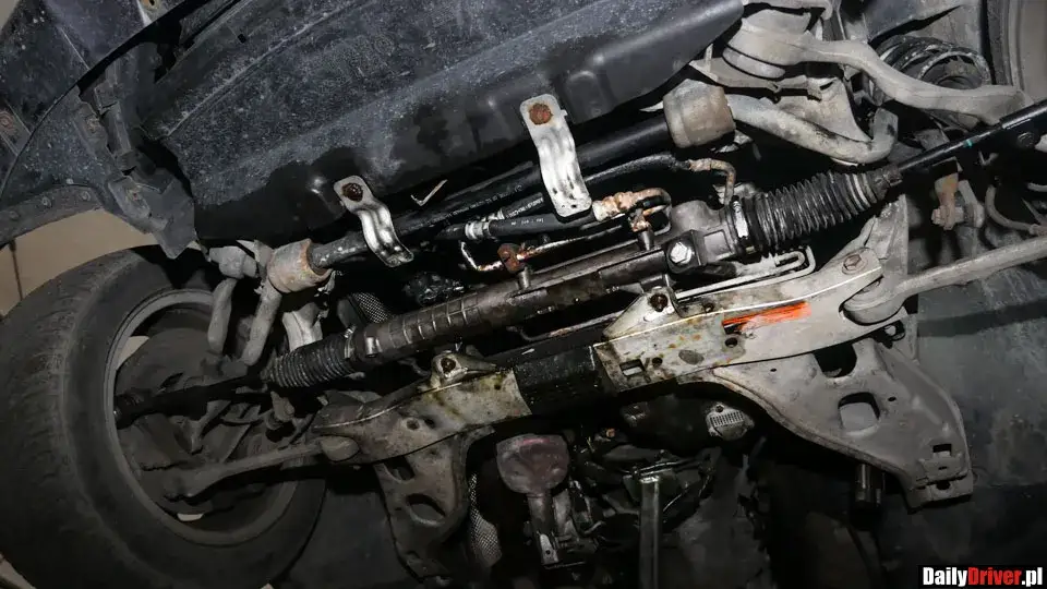 Maglownica w aucie: Co to, objawy awarii i koszty naprawy?