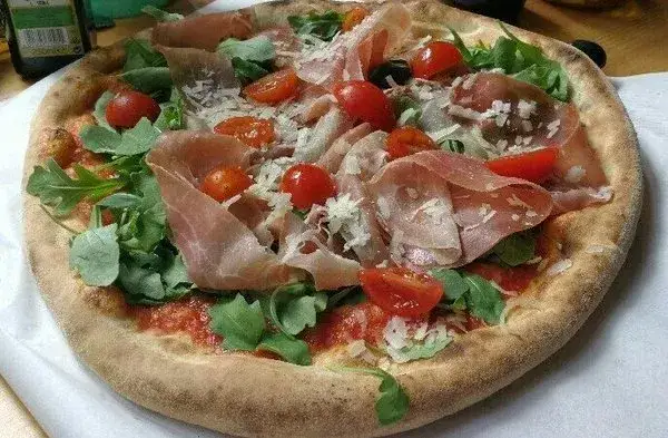 Gdzie zjeść w Lecco? Odkryj najlepsze restauracje i smaki