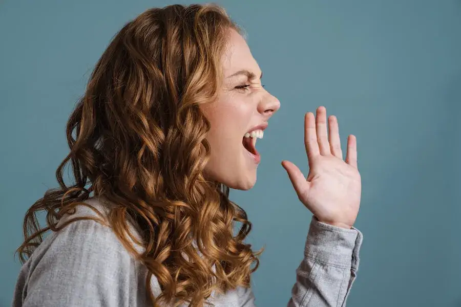 Czy przeklinanie to grzech - poznaj stanowisko Kościoła w tej sprawie