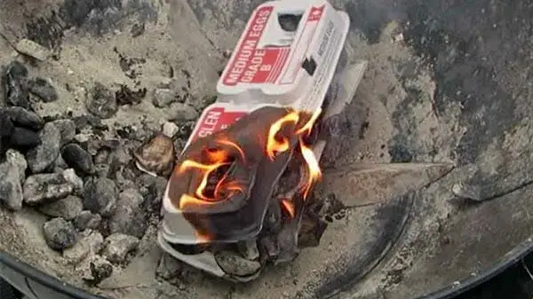 Jak rozpalić brykiet bez rozpałki - skuteczne i naturalne sposoby