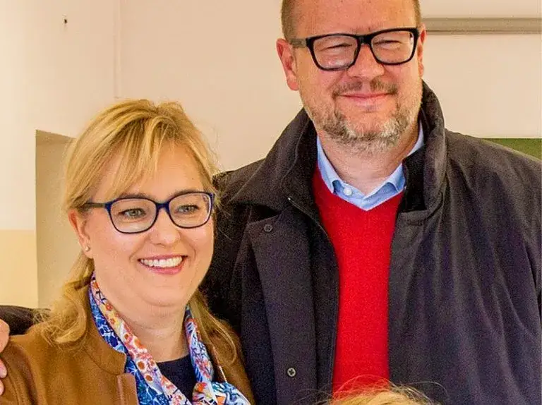 Magdalena Abramska ile ma lat? Zaskakująca biografia i wiek polityczki