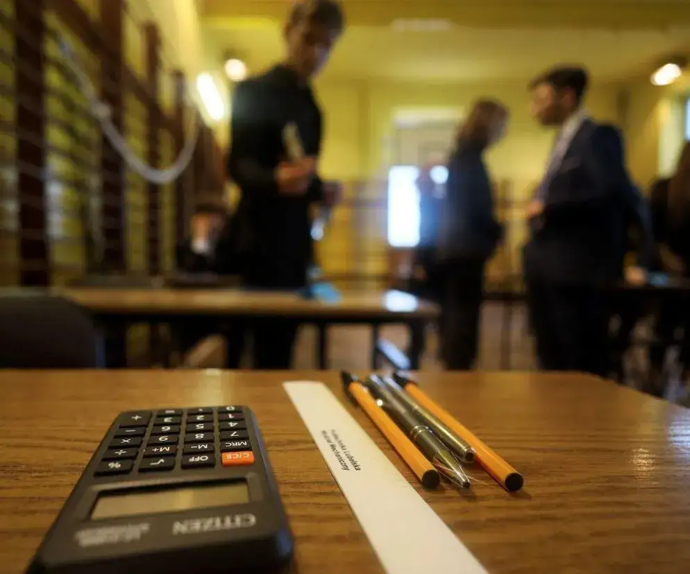 Czy szkoła może nie dopuścić do matury? Prawda o warunkach!