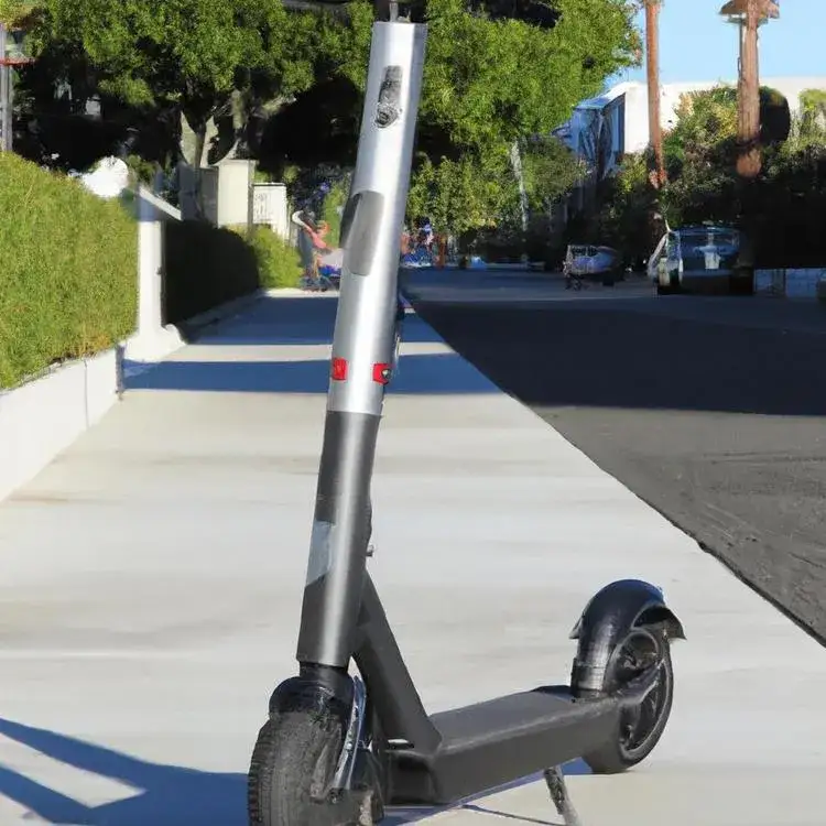 Czy można jeździć skuterem bez prawa jazdy? Sprawdź ważne przepisy