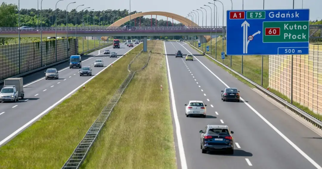 Czy w wakacje autostrady są płatne? Zaskakujące zmiany w opłatach