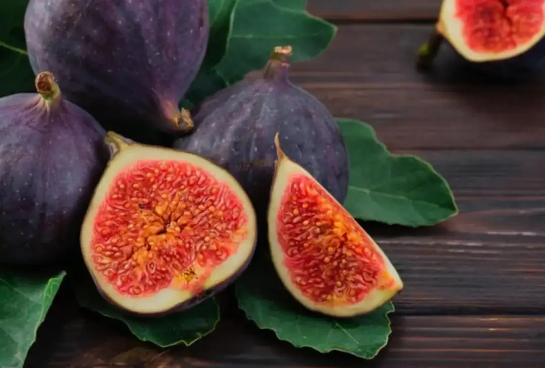 Jaki zaskakujący symbol biblijny kryje się w tym owocu sykomory?