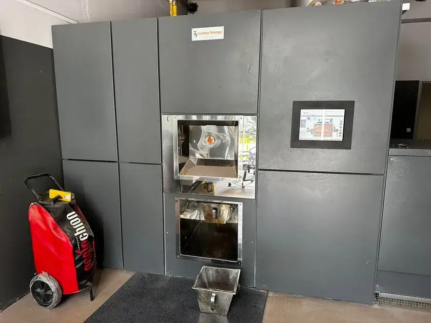 Ile waży człowiek po kremacji? Zaskakujące fakty o prochach