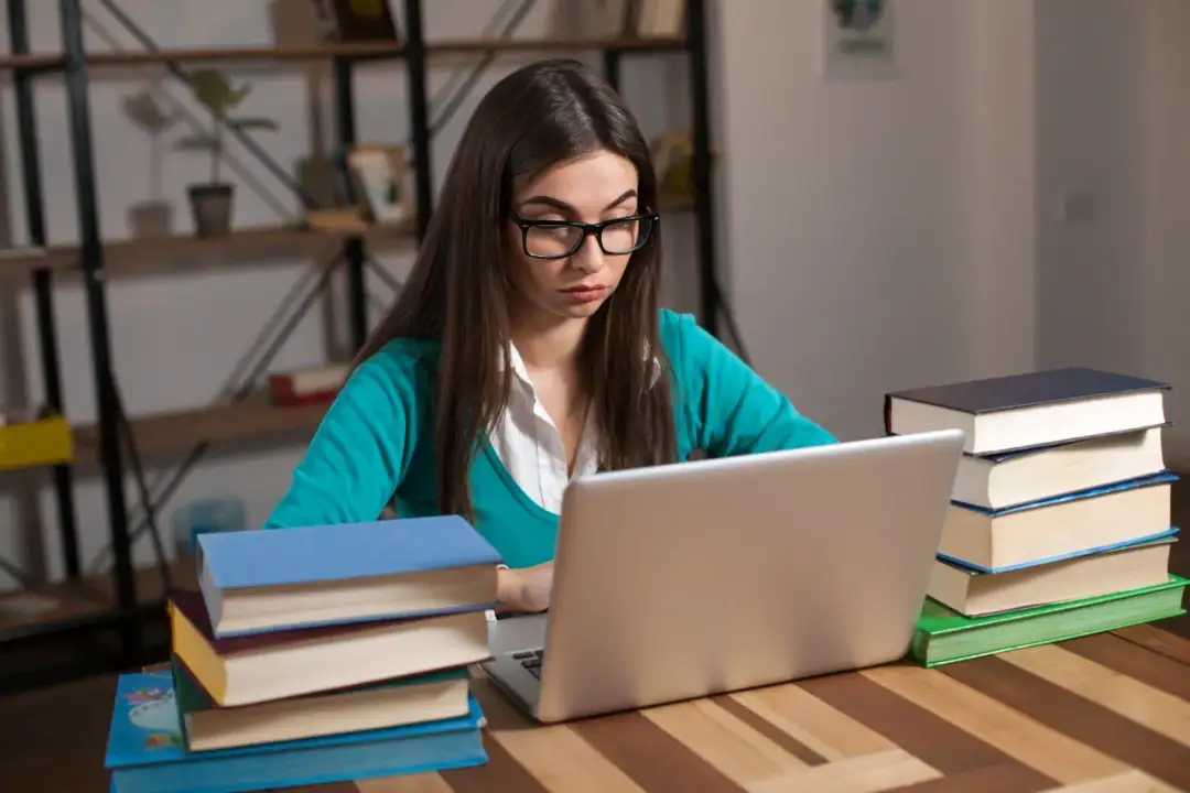 Jak skutecznie szukać książek w sieci - kompleksowy poradnik wyszukiwania