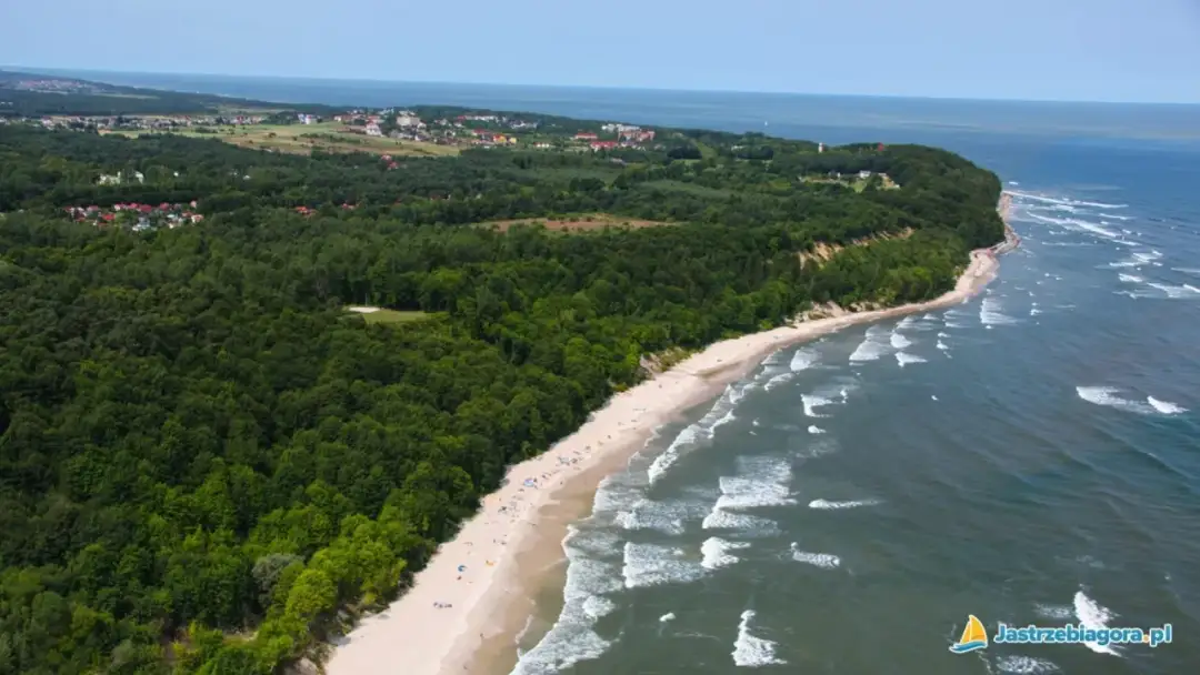 Jastrzębia Góra: Gdzie leży ten klifowy raj? Pełny przewodnik