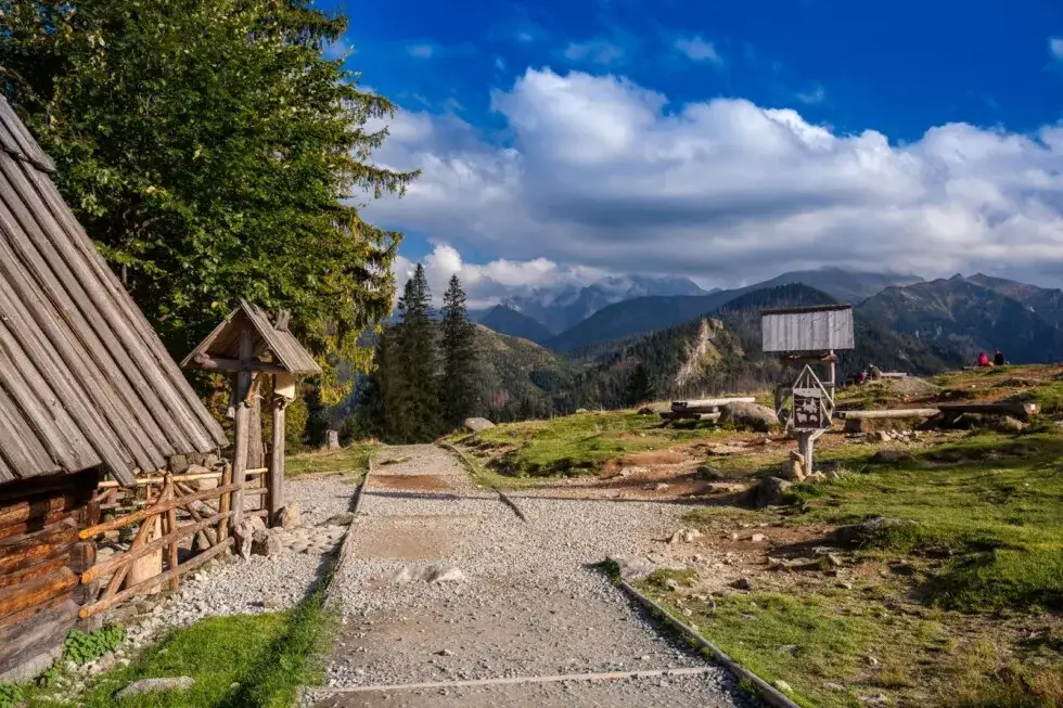 Jakie szlaki w Tatrach w ciąży są bezpieczne i łatwe do pokonania