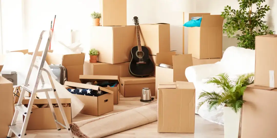 Znaczenie snów o przeprowadzce: co symbolizuje zmiana miejsca we śnie?