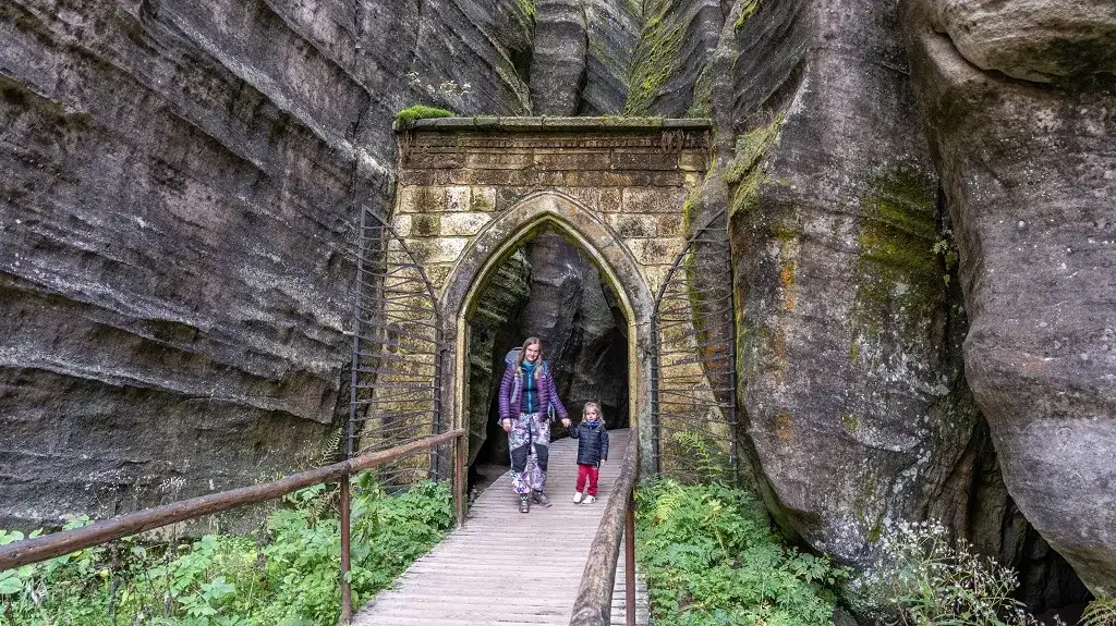 Mieroszów atrakcje - odkryj ukryte skarby i niezwykłe miejsca