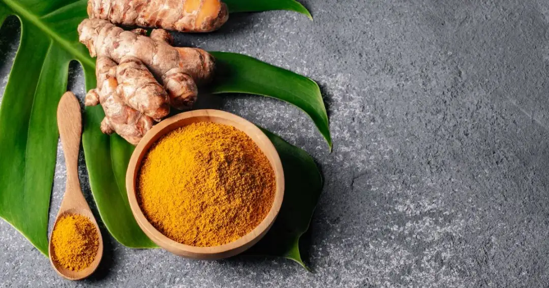  Jakie właściwości zdrowotne ma kurkuma? Na co pomaga korzeń kurkumy?
