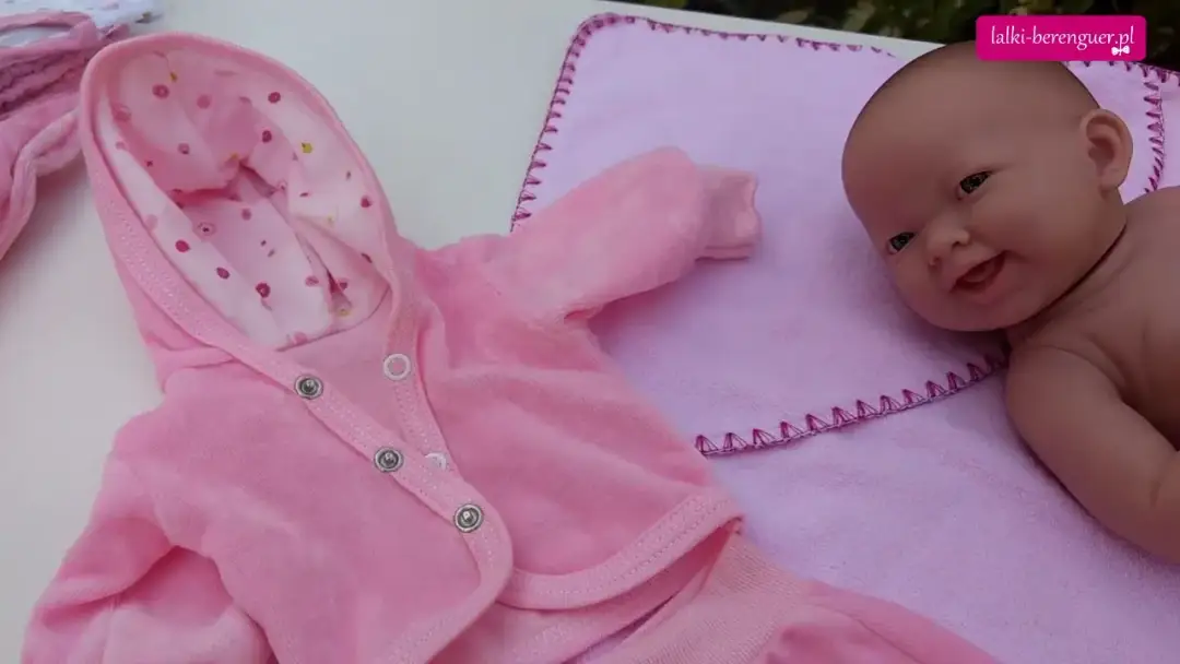 Jak uszyć ubranka dla lalek - proste metody i wzory dla każdego