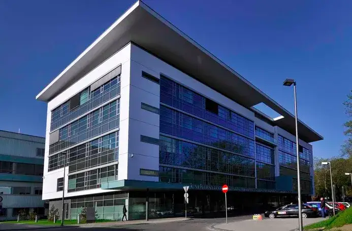 Gdański Uniwersytet Medyczny: Najlepsze programy i badania medyczne