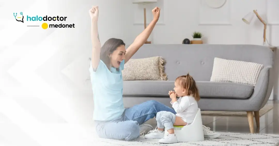 Kiedy dziecko siada? Ekspert radzi, jak wspierać bez presji