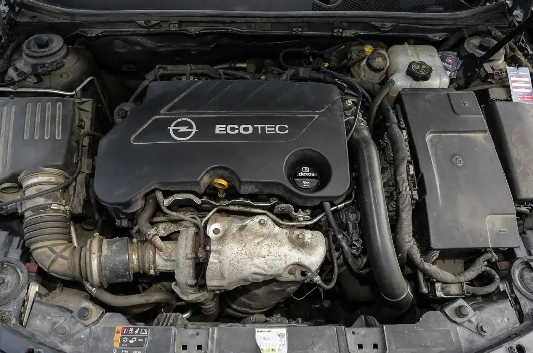 Poduszka silnika objawy: jak rozpoznać uszkodzenie?