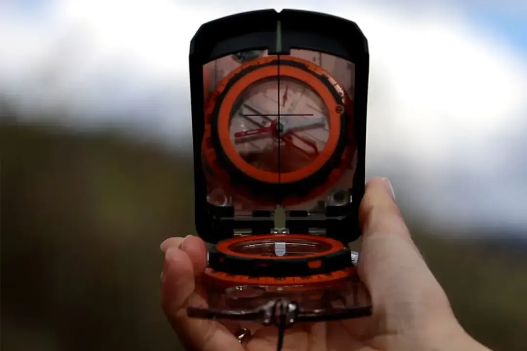 Kompas do survivalu: GPS zawiedzie, on nie! Jaki wybrać?