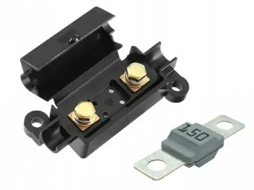 Jak dobrać bezpiecznik do akumulatora 12V i uniknąć awarii układu elektrycznego