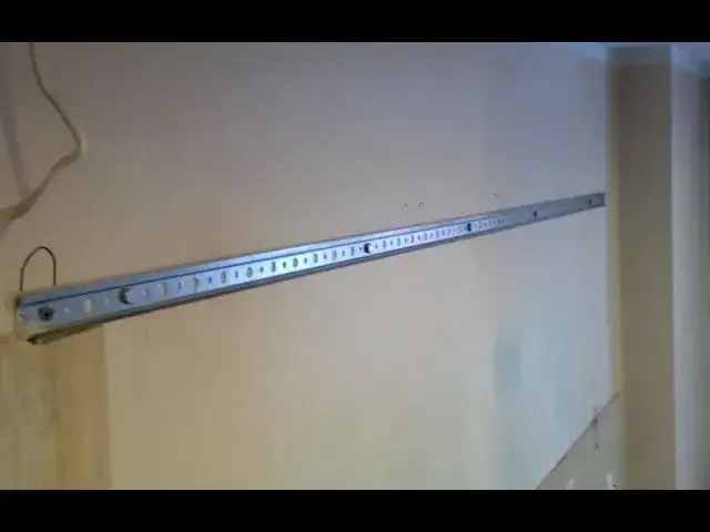 Jak zamontować listwę do mebli kuchennych jak profesjonalista i bez stresu