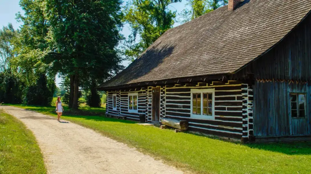 Skansen Sanok: Odkryj fascynujące tradycje i atrakcje kulturowe