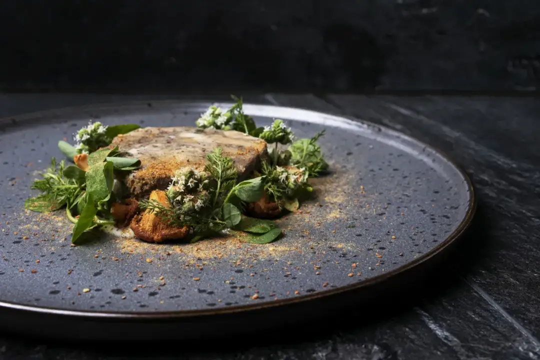 Gdzie zjeść w Sobótce? Odkryj najlepsze lokale gastronomiczne