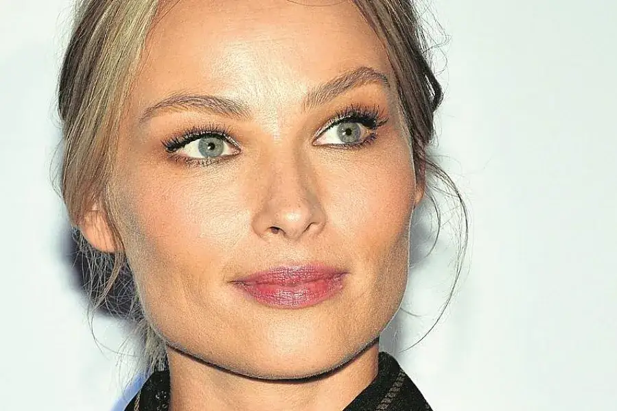 Weronika Książkiewicz: Aktorka z wielkim potencjałem - talent i sukcesy 