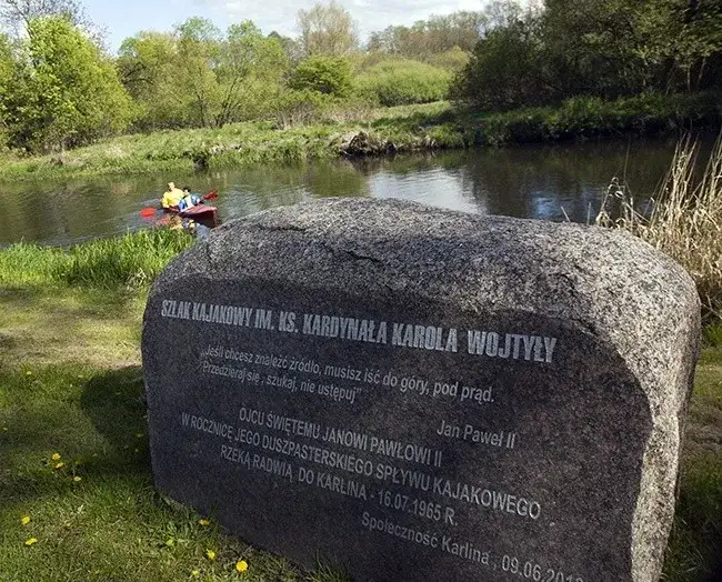 Gdzie pływał Karol Wojtyła? Odkryj jego ulubione szlaki kajakowe