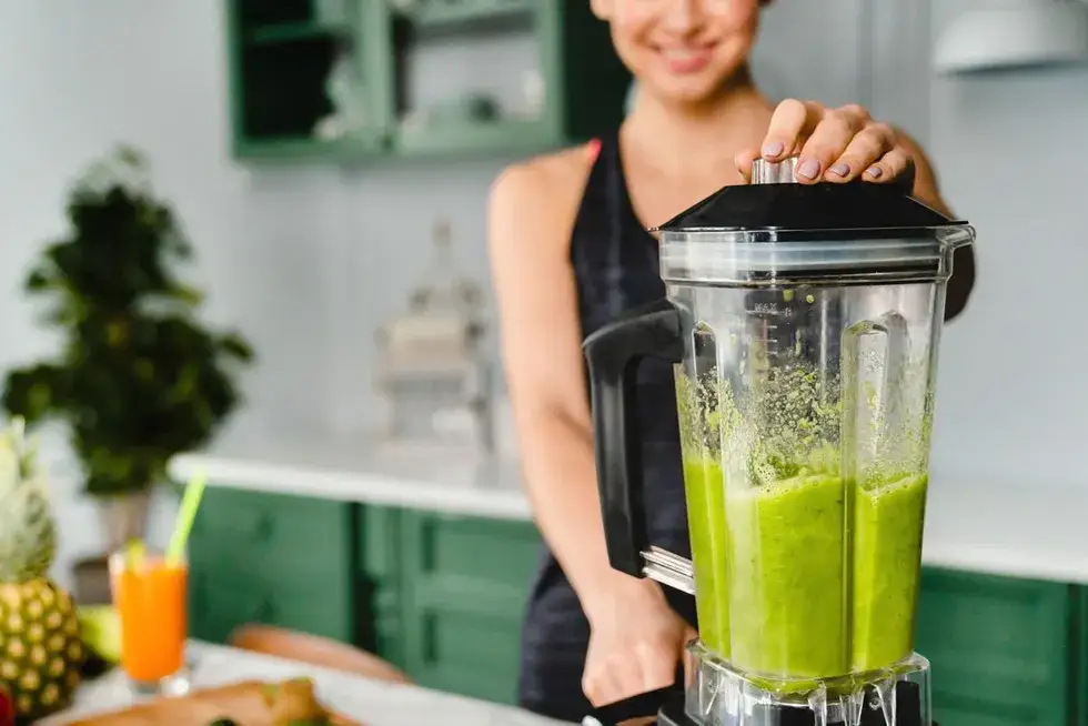 Pyszne przepisy na koktajle warzywne z blendera, które pokochasz