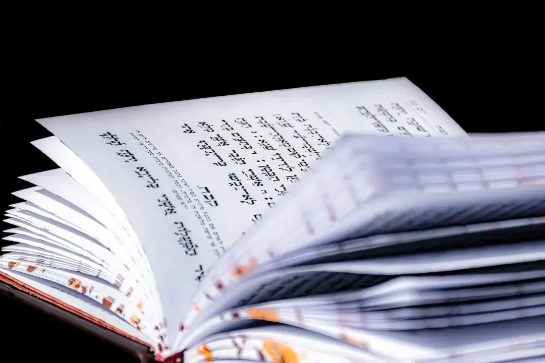 Czy magia to grzech? Odkryj kontrowersje i religijne nauki