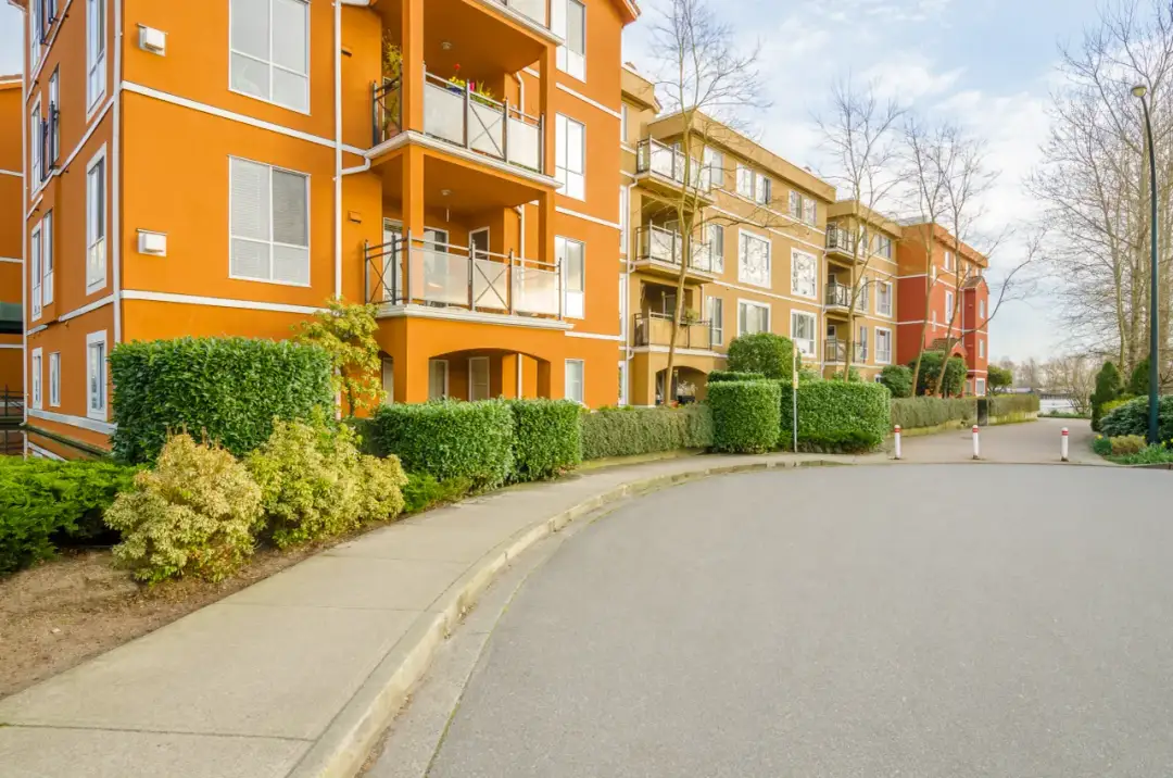 Kiedy powstaje wspólnota mieszkaniowa w spółdzielni? Kluczowe informacje