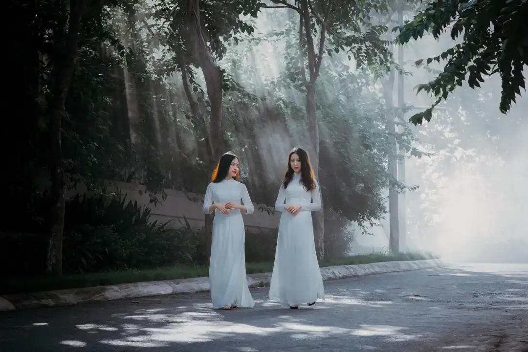 Jedna sukienka, wiele sylwetek – jak znaleźć fason, który pasuje do Ciebie?