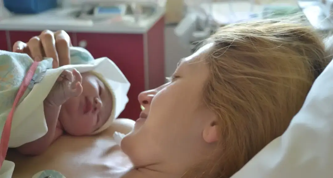 Ile przed porodem odchodzi czop? Poznaj fakty i wskazówki