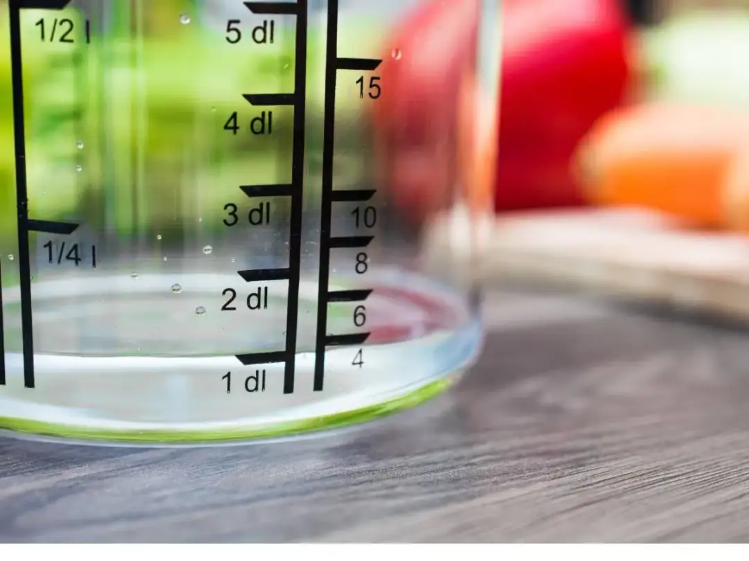100g wody to 100ml? Dlaczego i kiedy nie! Gęstość wody