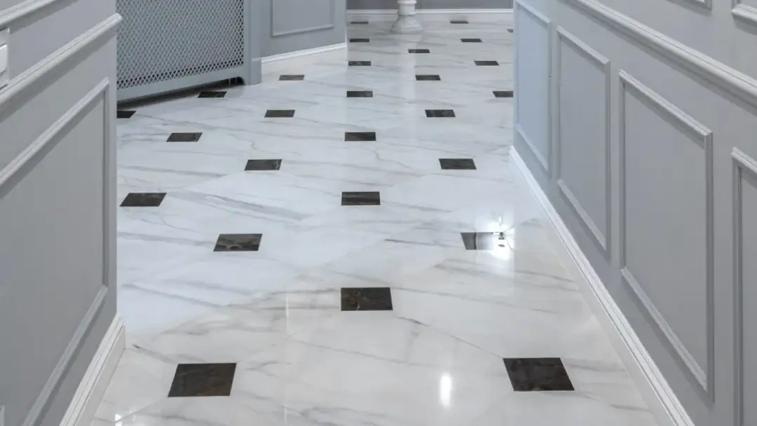 Czym czyścić marmur, aby go nie uszkodzić i przywrócić blask?