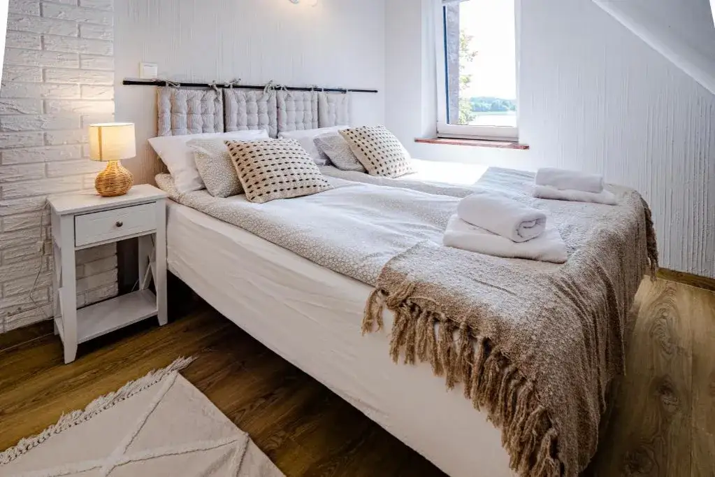 Apartamenty Jak Tu Miło Ogonki - Komfortowy wypoczynek nad jeziorem