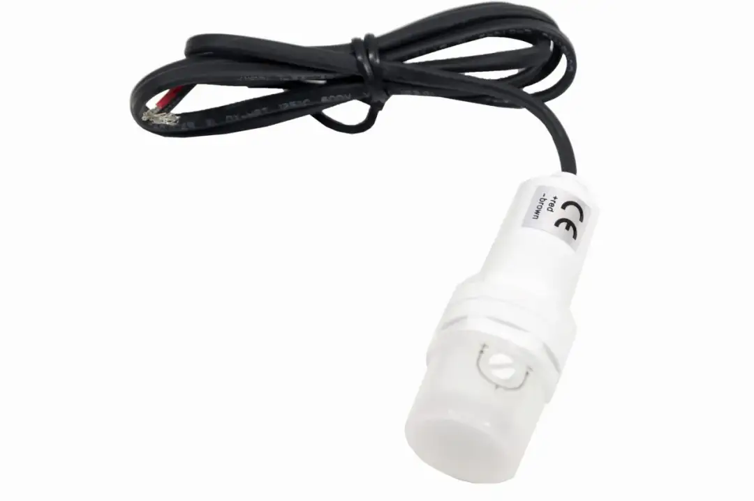 Chcesz automatyczne światło? Podłącz czujnik zmierzchu do lampy