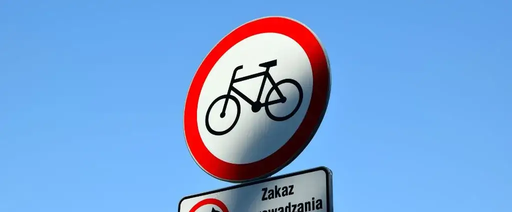 Zakaz rowerów: gdzie obowiązuje i jakie są konsekwencje złamania