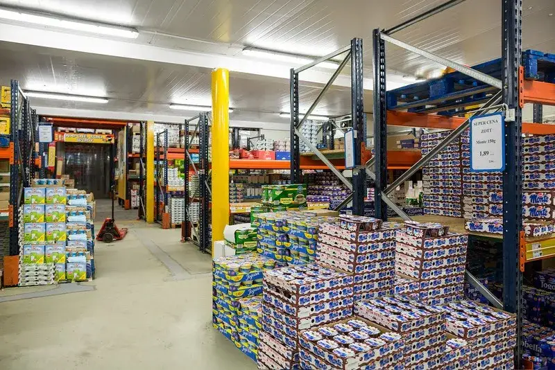 Najlepsza hurtownia napojów w Krakowie? Poradnik dla przedsiębiorców