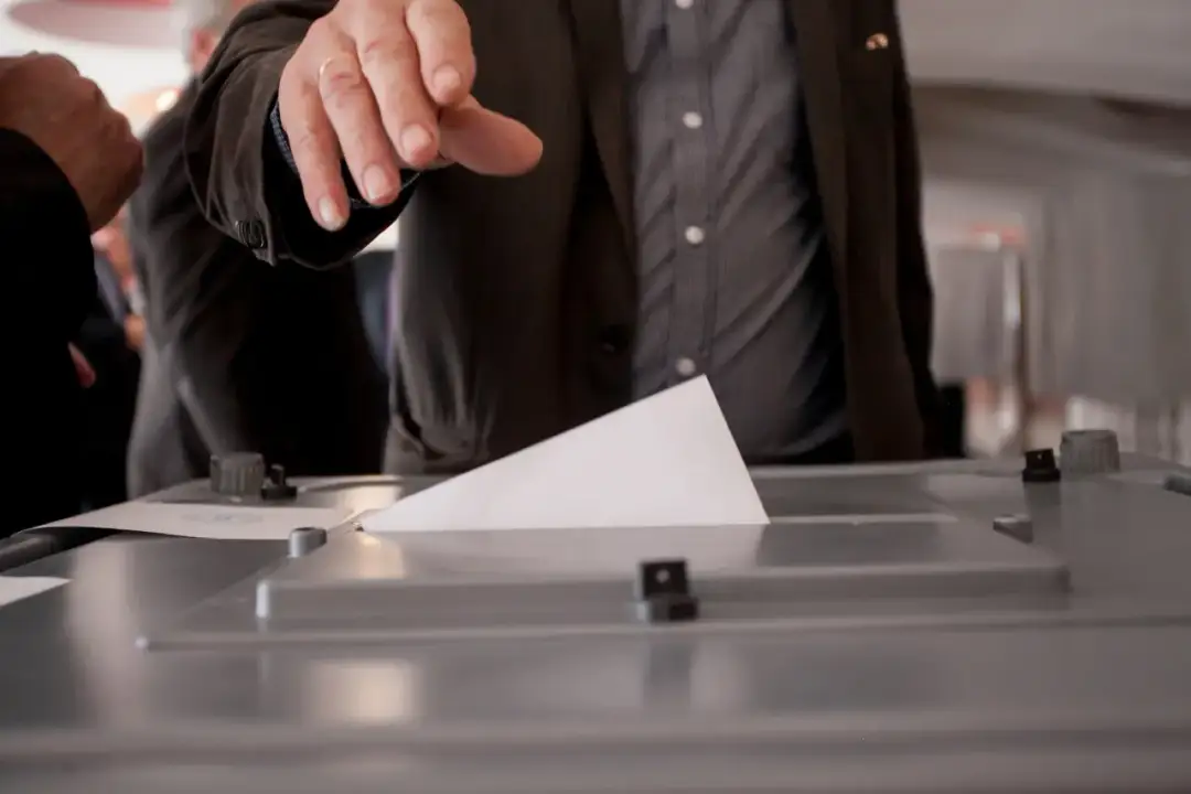 Czy wybory do senatu są równe? Odkryj prawdę o ich sprawiedliwości